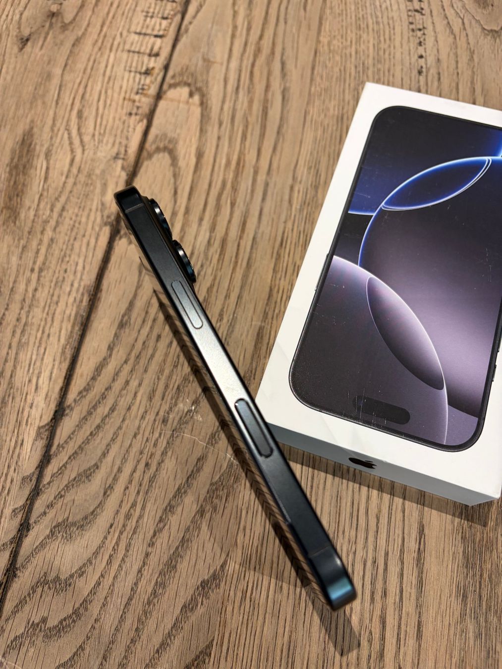 Apple Telefoni cellulari / Smartphones: I-Phoine 16 Pro, Black Titanium 512GB – Usato da Weissenburg venduto da morgeten 4