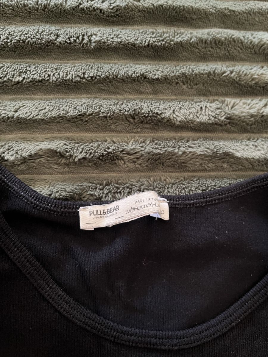 Pull&Bear Lotti di vestiti: Lot de deux débardeurs Pull&Bear – Usato da Lausanne venduto da mprevst 3
