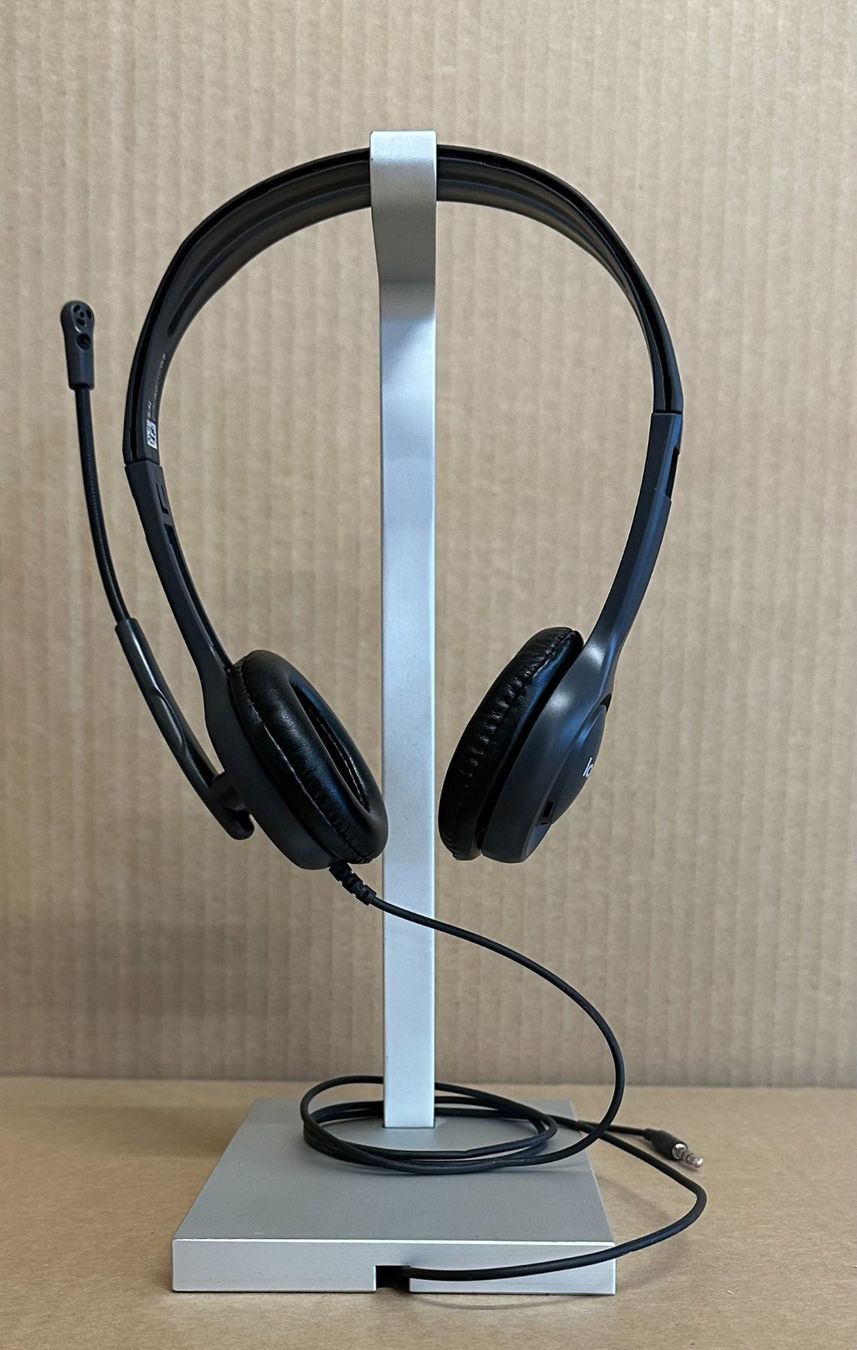 Sonstige Dekorationen & Accessoires: Kopfhörerständer aus Aluminium – Gebraucht aus Dietikon von DQSolutions