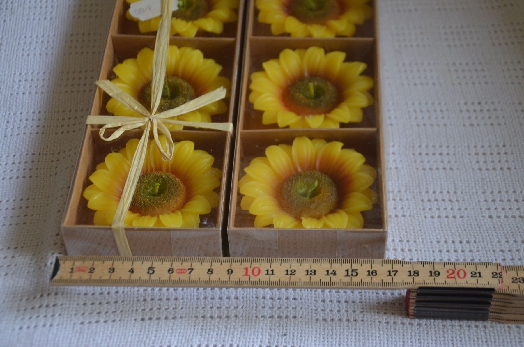 Tutte le decorazioni: DEKO KERZE - GIRASOLE NEU – Nuovo e nell'imballaggio originale da Chiasso venduto da Dolly015 1