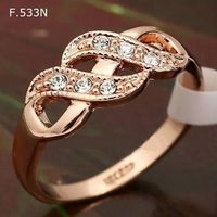 Damen Goldfarben Ring mit Steinen Größe 55 neu