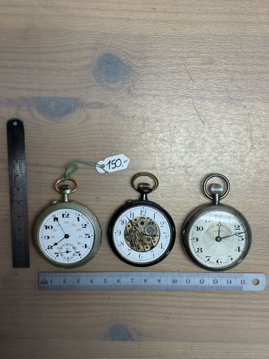 Orologi: 3x Taschenuhr alt defekt  – Difettoso da Varen venduto da Brico41