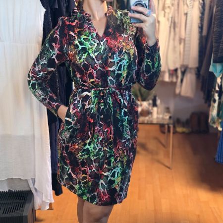 Damenkleid Stretch 38–44 Bunt Taschen Gürtel