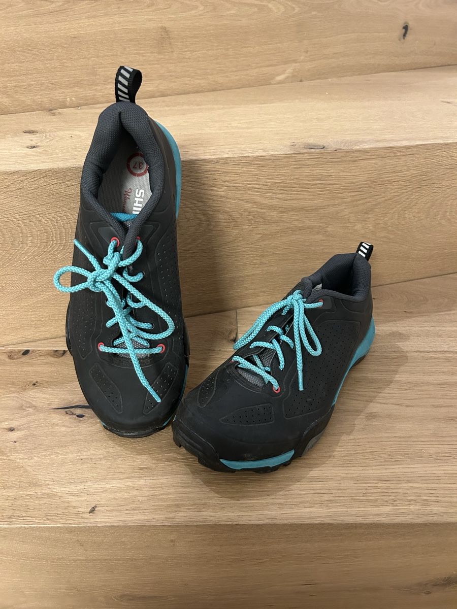 Shimano Chaussures femmes: Veloschuhe Marke Shimano – D'occasion à Oberneunforn par Jami1202