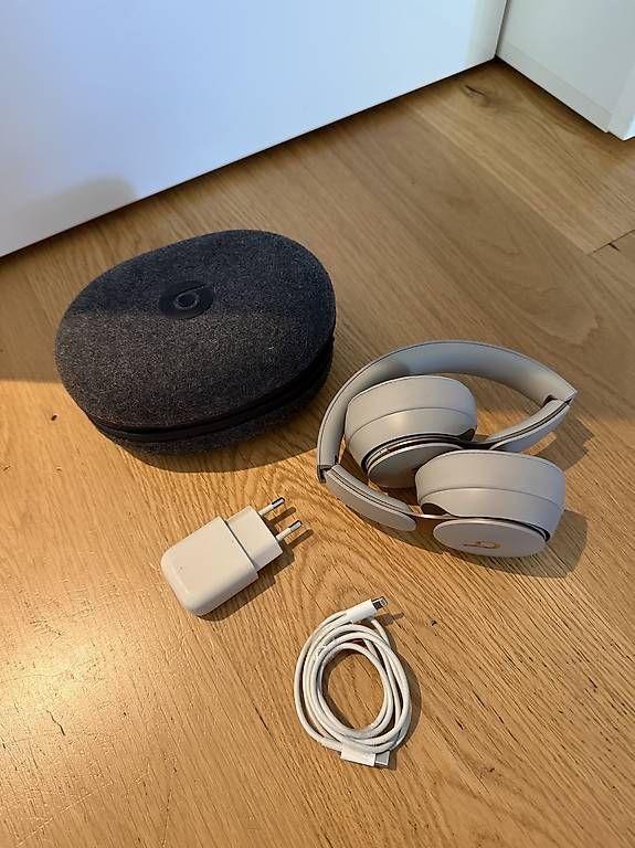 Cuffie: Beats Solo Pro  – Usato da Reiden venduto da youknowjackass