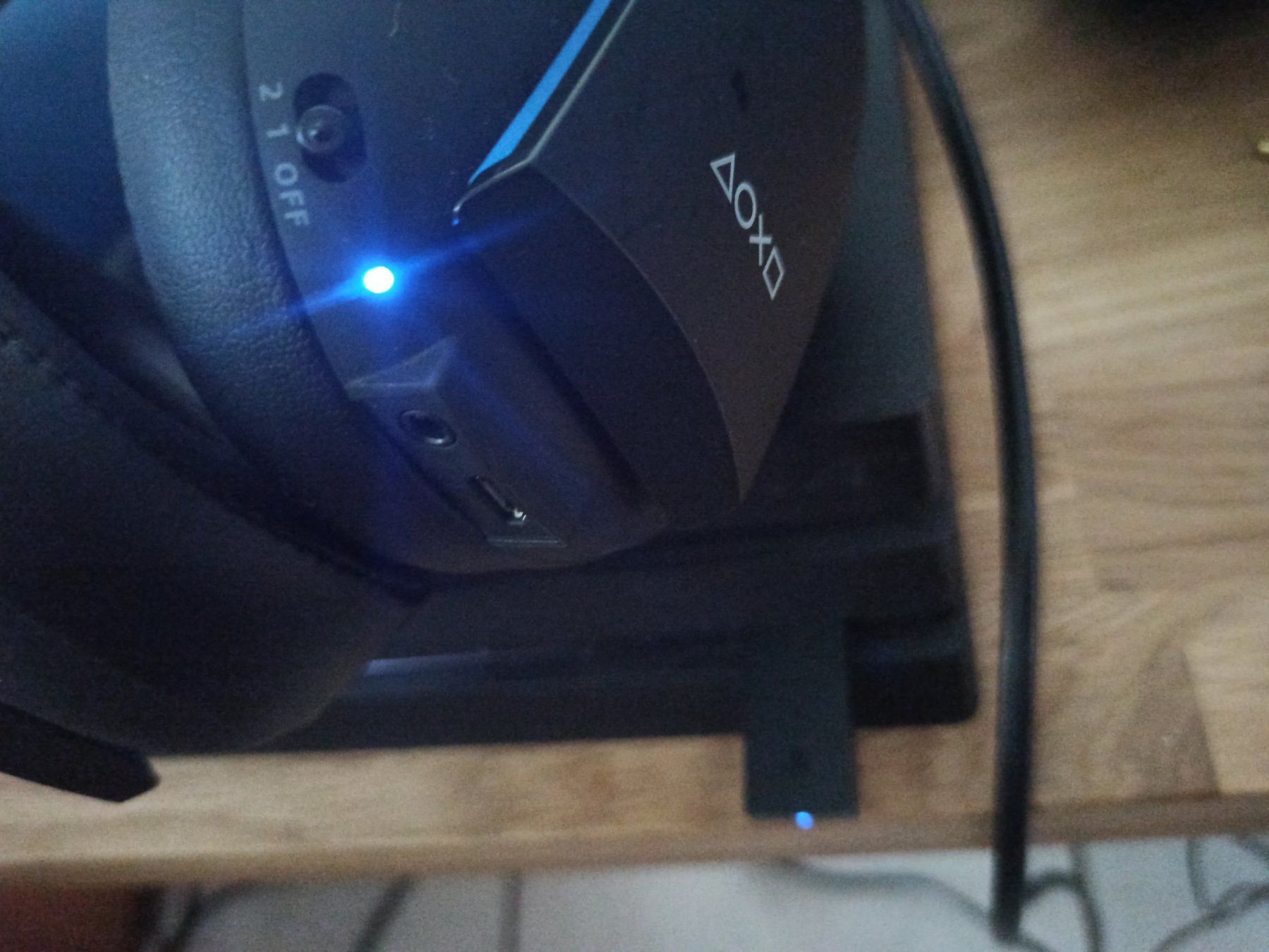 Sony Cuffie: Sony PlayStation Wireless Stereo Headset 2.0 PS4 – Usato da Oberweningen venduto da mar_87mx 8