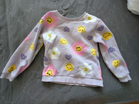 Pullover Smiley World lila Grösse 116cm