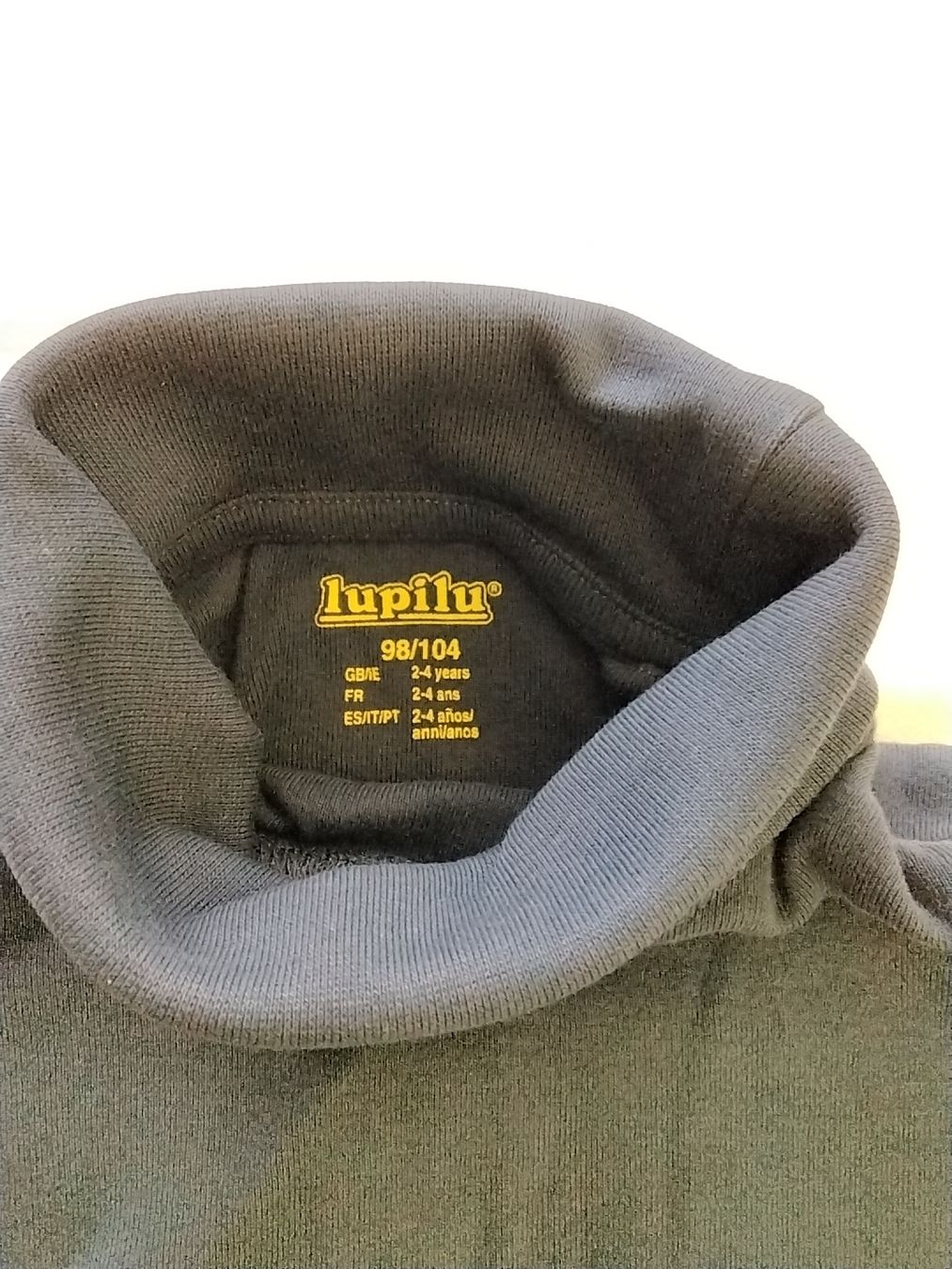Maglioni & Felpe: Rollkragen-Pullover Gr. 98 / 104 – Usato da Balterswil venduto da Meerdeern 1