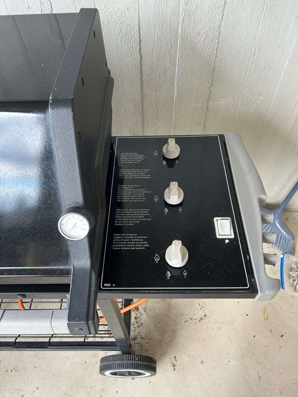 Weber Grills: Weber Gasgrill mit Hülle – Gebraucht aus Zürich von L.Fritschi 2