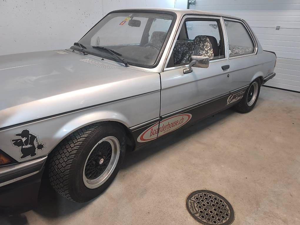 Autos: BMW E21 323i Restaurationsobjekt. – D'occasion à Zihlschlacht par rad_vvm9 3