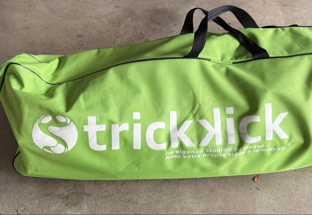 Giochi: Trick-kick Fussballfeld XXL – Usato da Ulisbach venduto da PET-030 1