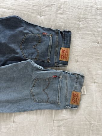 Damen Levi's Jeans (2), Grösse 26