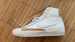 Baskets Nike Blazer Mid blanc taille EUR 41 / US 8 neuves