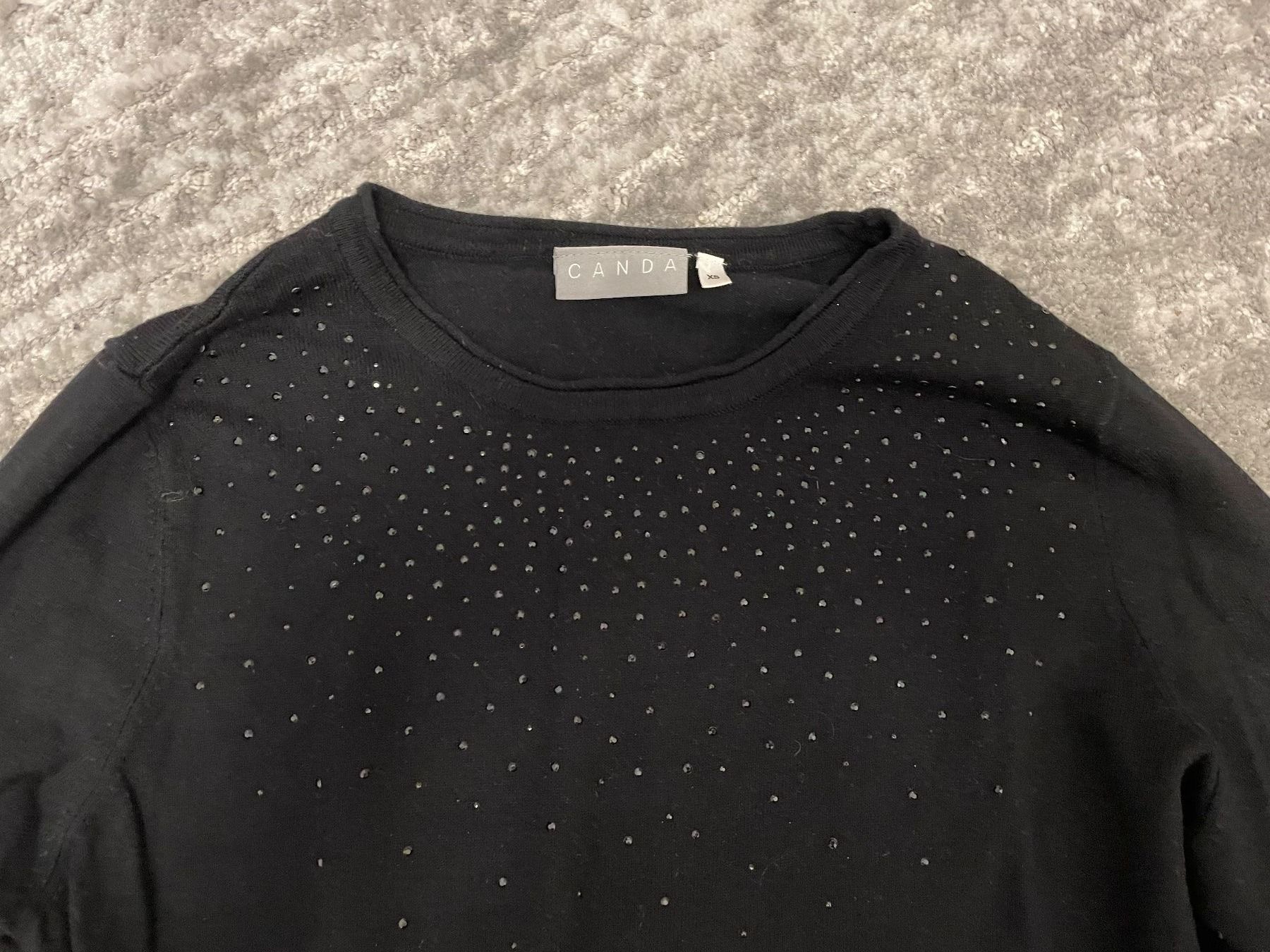 C&A Maglioni & Felpe: Pullover mit schwarzen Strasssteinen, Gr. 34 – Nuovo (secondo la descrizione) da Klingnau venduto da Tiara2023 1