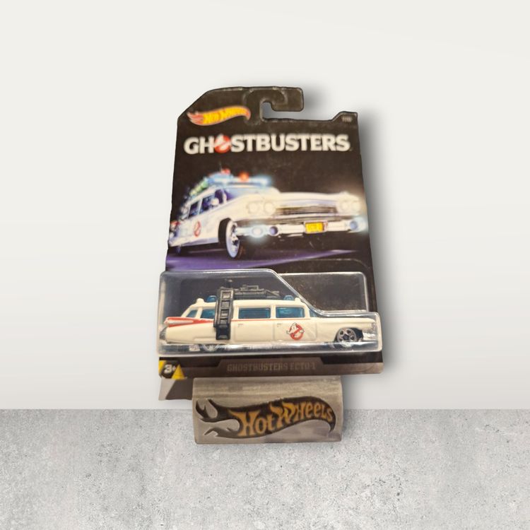 2 véhicules Hot Wheels Ghostbusters Ecto-1 et Ecto-1A