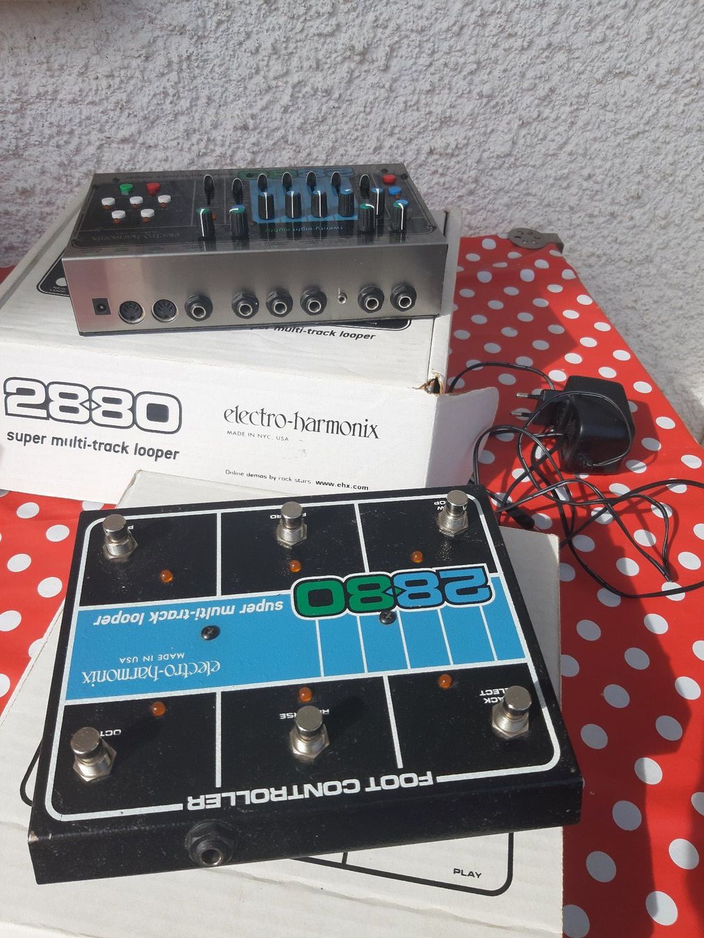 Electro-Harmonix Musikinstrumente: Multitrack looper Electro-harmonix - 2880 et footswitch – Gebraucht aus Delémont von leo_8cgm 1