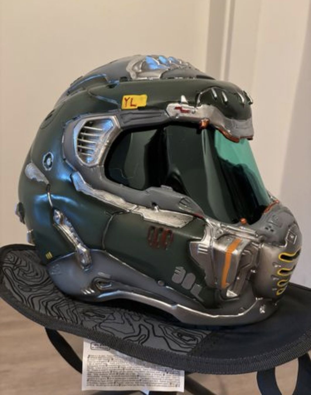 Masken: Doom Eternal Slayer Helm  – Neu (gemäss Beschreibung) aus Zürich von Serz 2