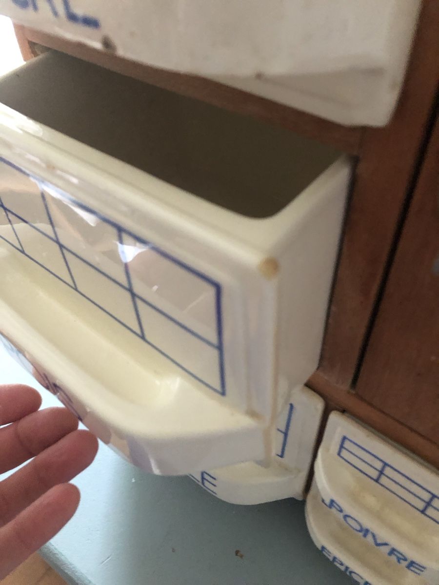 Cassettiere: Étagère de cuisine  – Usato da Valangin venduto da Melanosmelanos 3