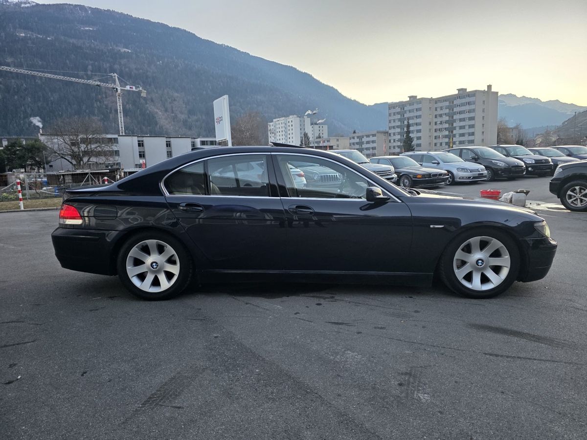 BMW Automobili: BMW 760 v12 – Usato da Domat Ems venduto da qen_7mfm 9