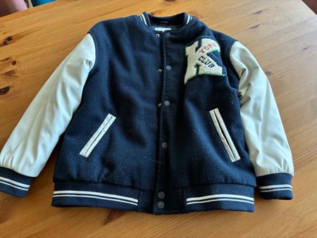 Übergangsjacke Gr. 128, neuwertig 