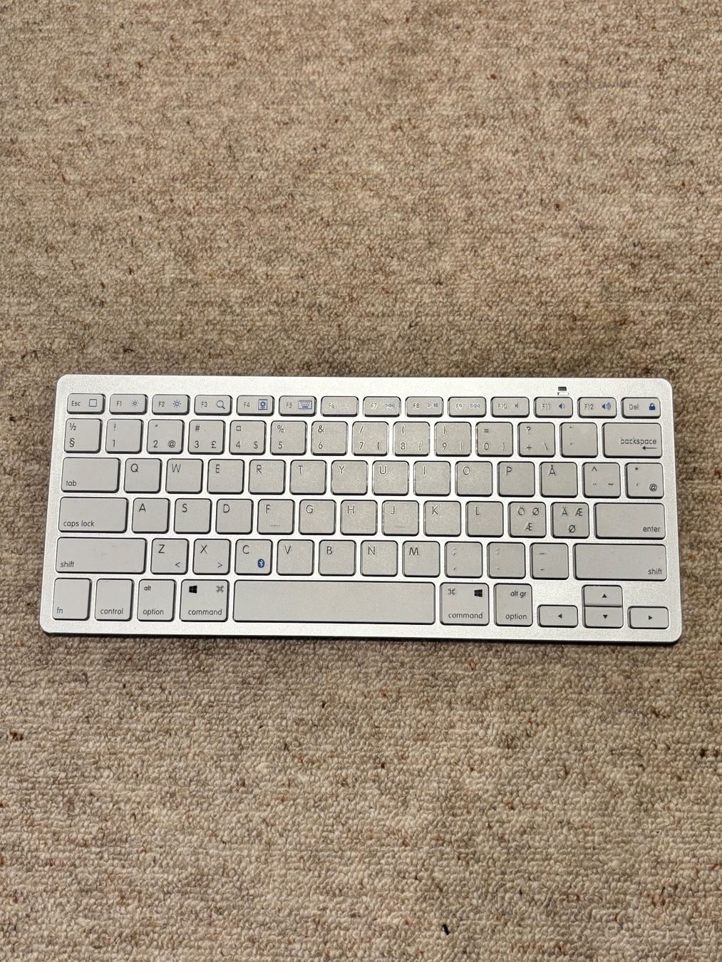 Tastaturen: Fujitech Bluetooth Tastatur (TKL) – Gebraucht aus Zürich von vvs_kt92