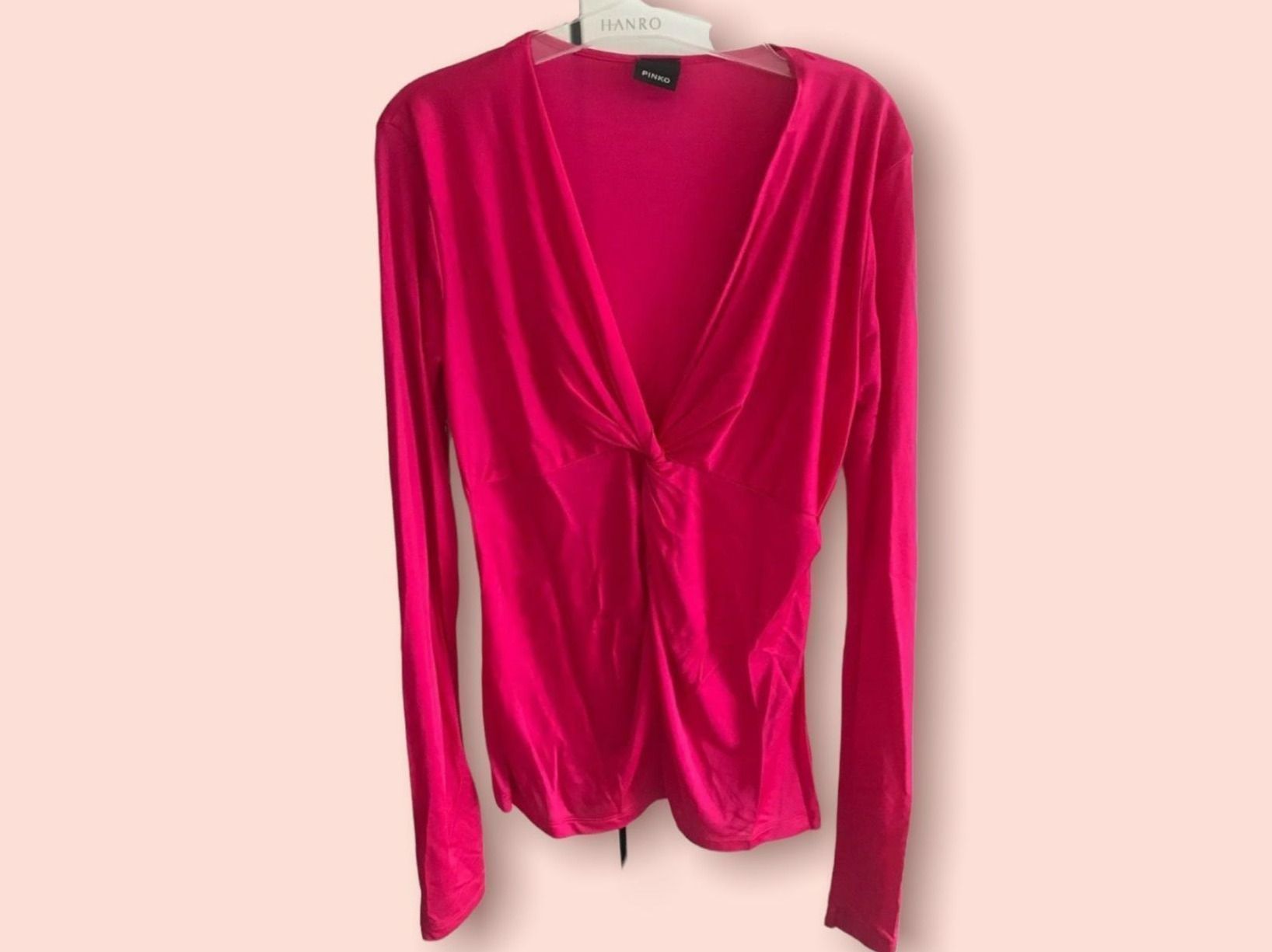 Pinko T-shirt: PINKO T-Shirt S - NEU – Nuovo (secondo la descrizione) da Ponte Tresa venduto da La_Vie_En_Rose