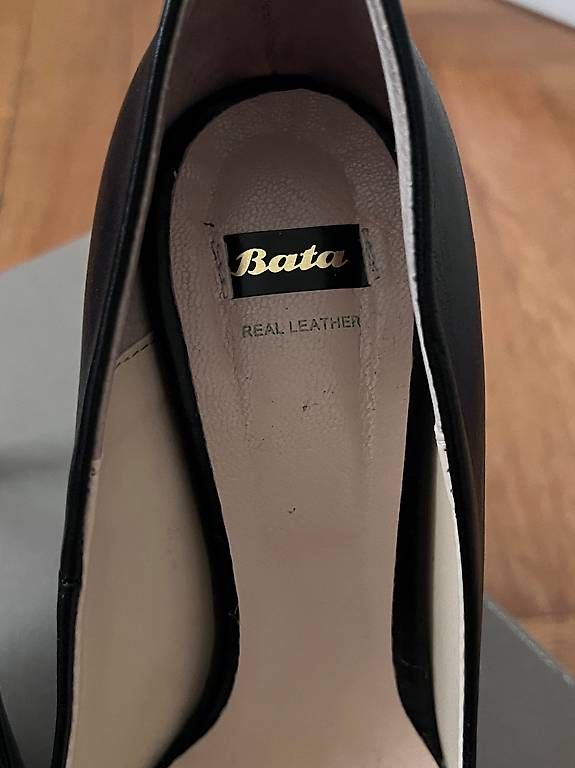Scarpe da donna: Escarpins noirs Bata, 38 – Usato da Lausanne venduto da sugarplumfairy 1