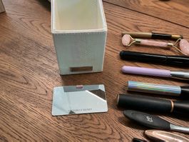 Pinsel Set mit Behälter und Spiegeli