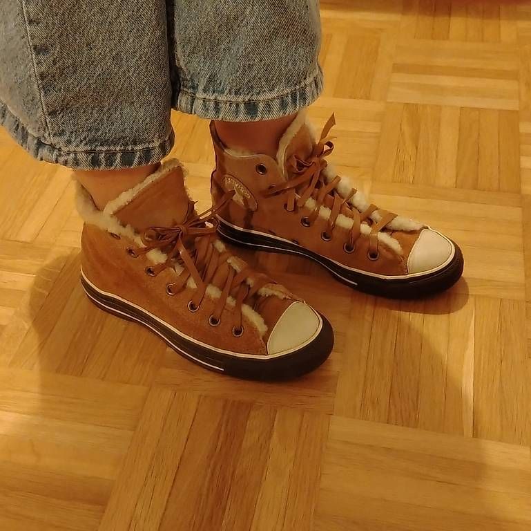Converse Herrenschuhe: Scarpe All Star con pelo – Gebraucht aus Davesco-Soragno von Mia_sii
