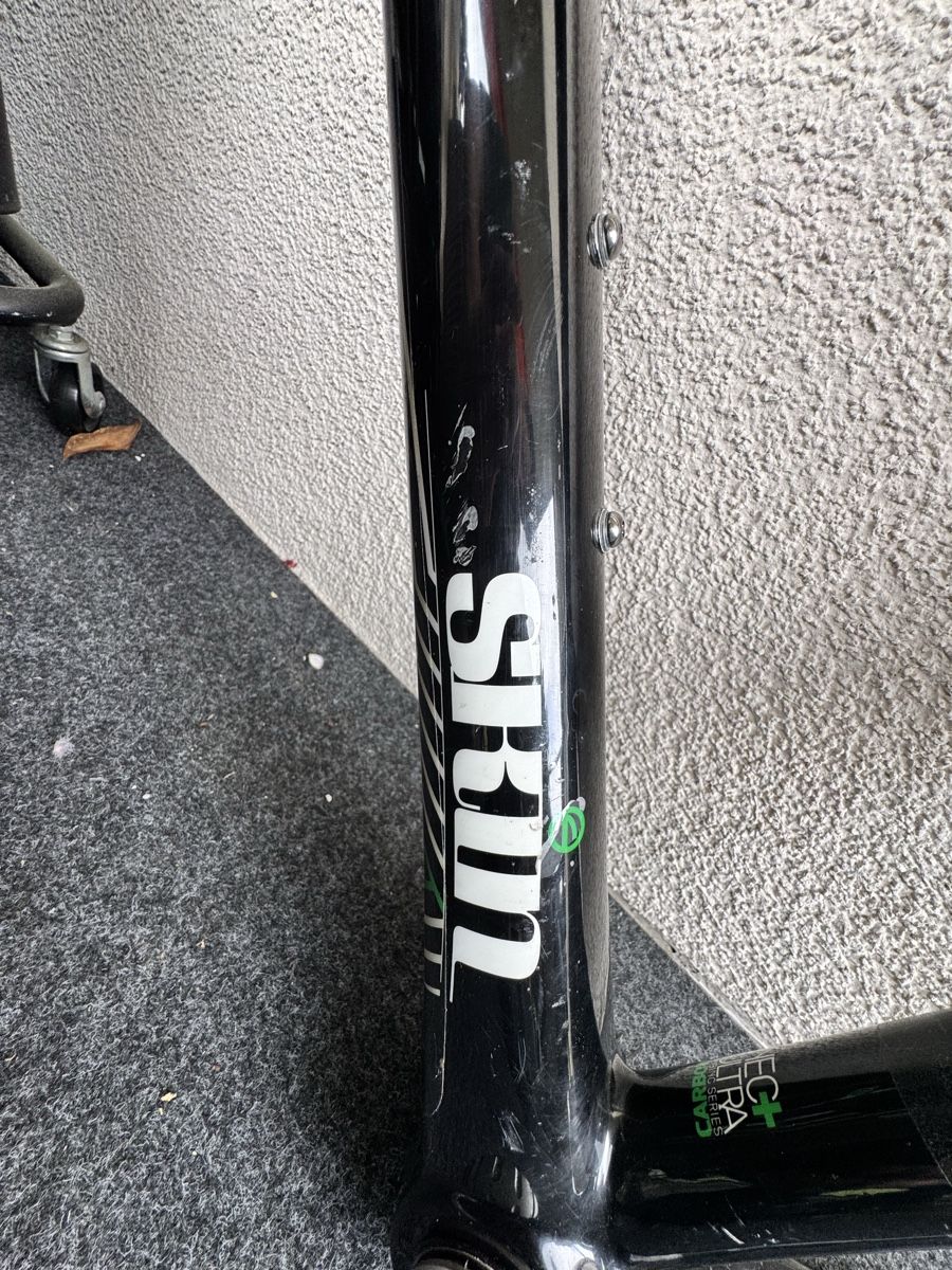 Commencal Pezzi di ricambio: Commencal Rahmen, Carbon – Usato da Maienfeld venduto da AGueraslan 2