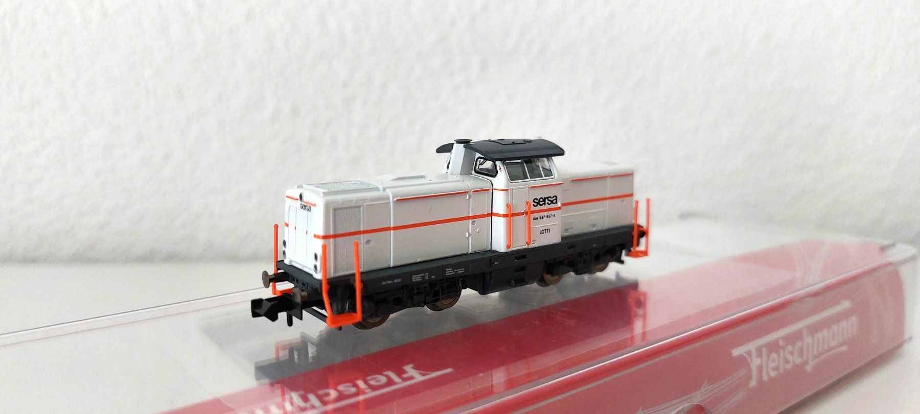 Fleischmann Modellini di ferrovie: Fleischmann Diesellok " SERSA LOTTI " 721212  TOP AKTION – Nuovo e nell'imballaggio originale da Biberist venduto da Ntrains 4
