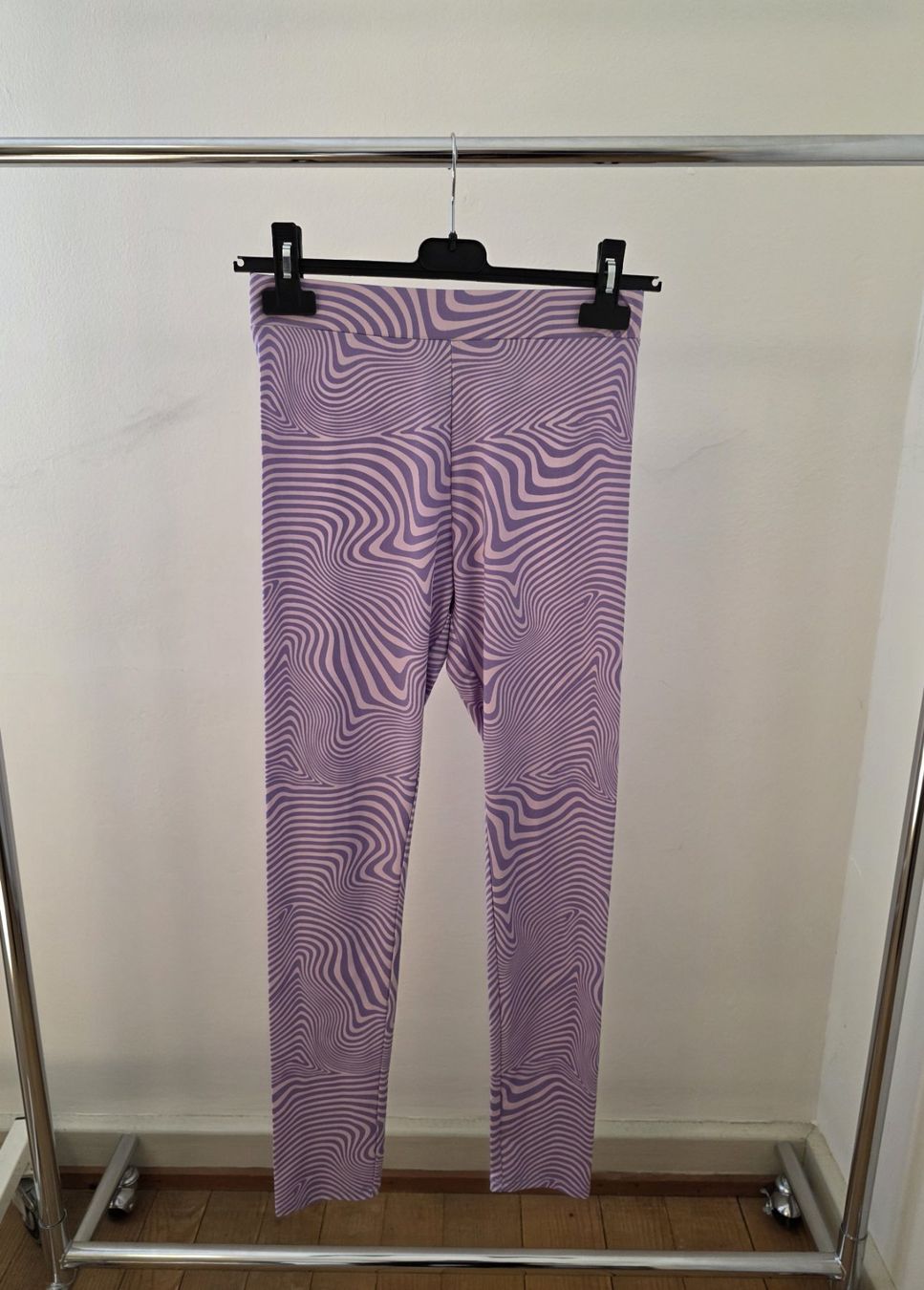 H&M Kleiderpakete: Set Langarmshirt & Leggins H&m – Gebraucht aus Rothenfluh von sel_j856 2