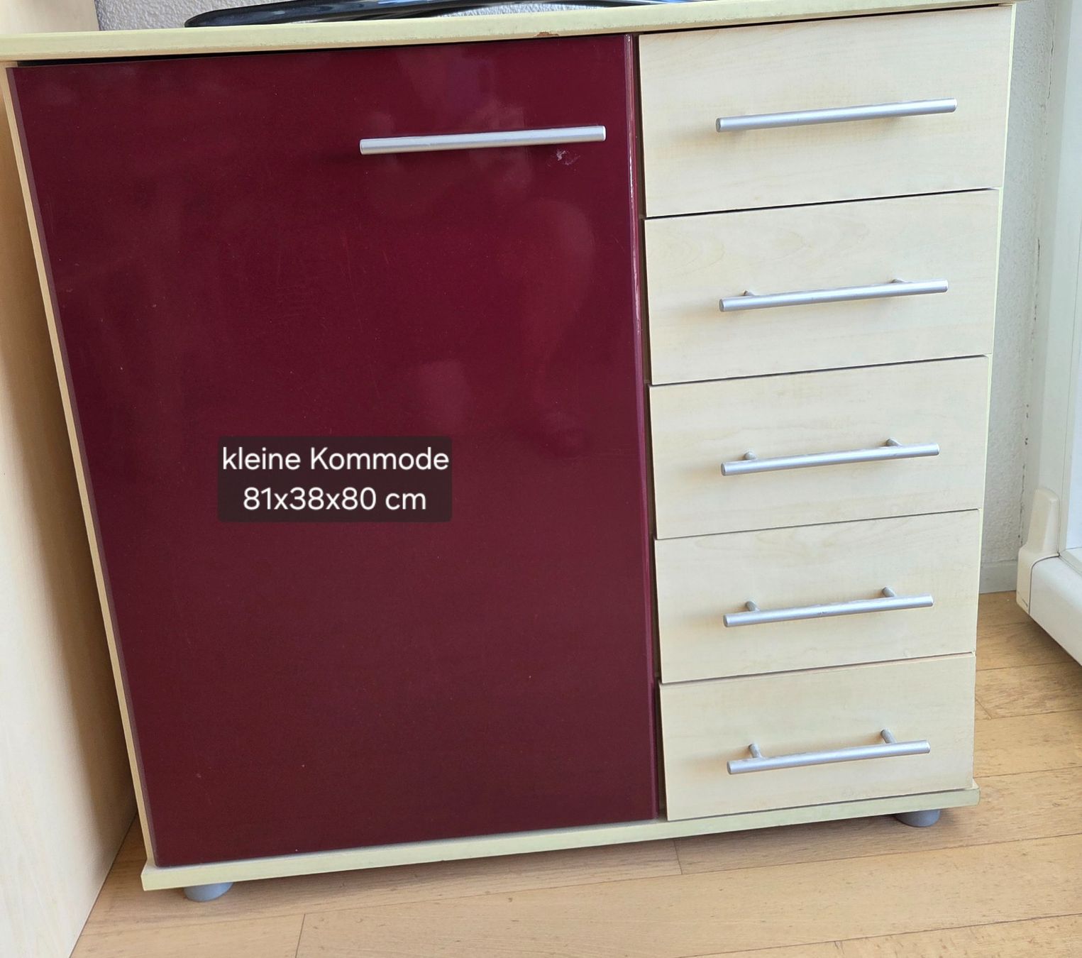 Commodes: Kommode mit 2 Tablaren und 5 Schubladen – D'occasion à Münsingen par Ruth_52