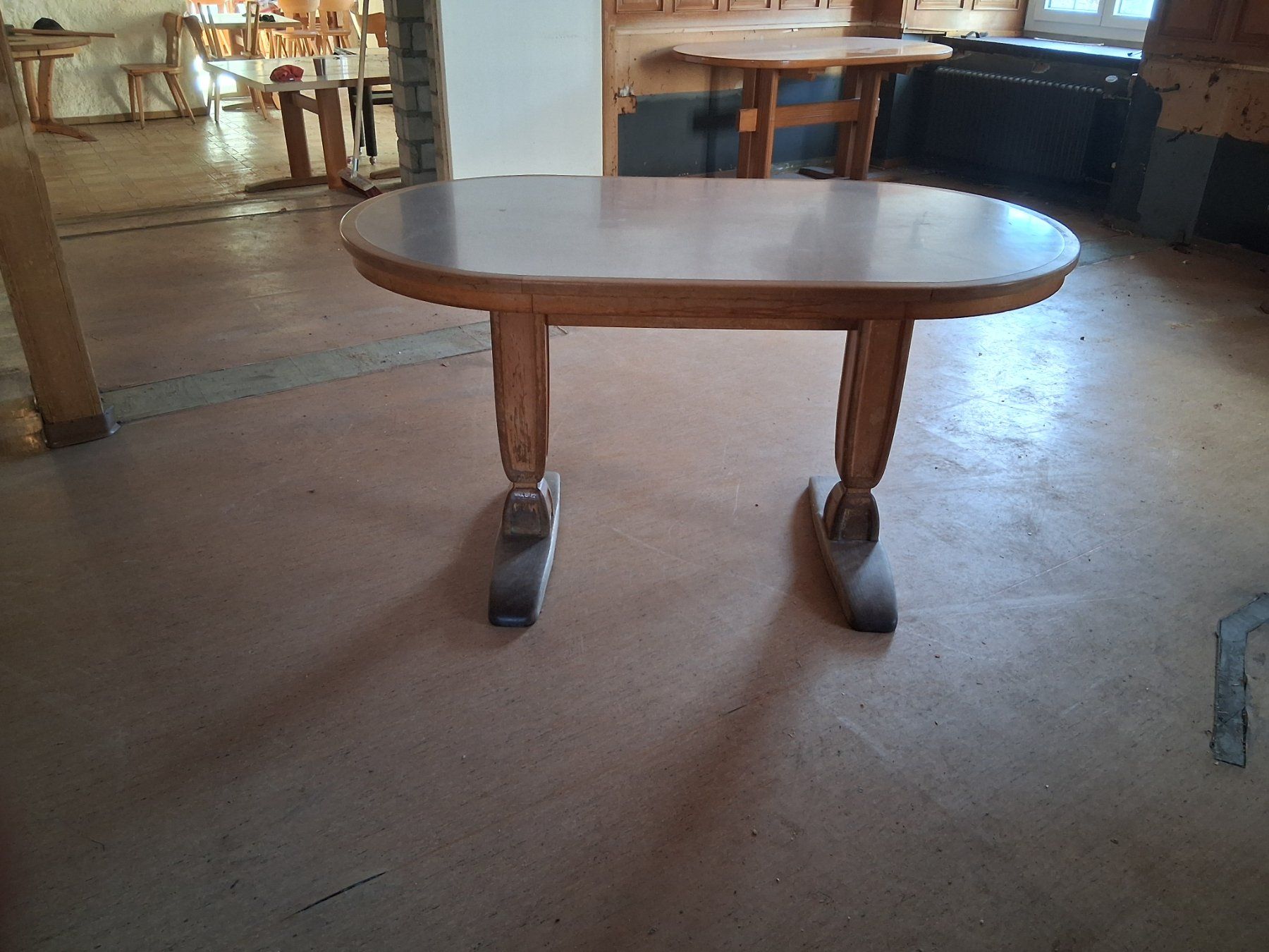 Tavoli: Massiver Esstisch aus Holz – Usato da Mels venduto da fre_kqy2 2