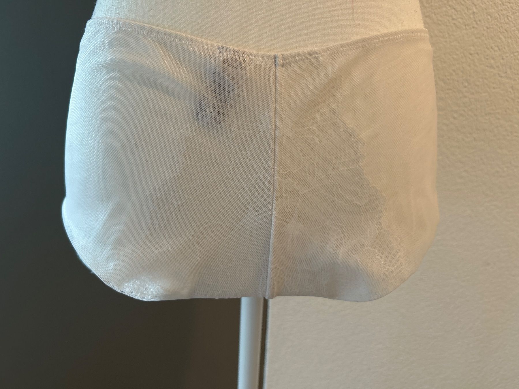 Triumph Altra biancheria intima: Triumph Make -Up Illusion Lace Shorty weiss Gr. 40 – Usato da Brunnen venduto da Nala2929 2