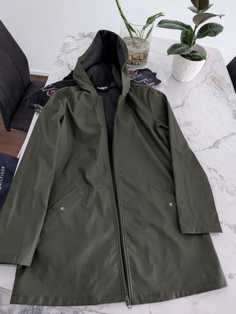 Giacca impermeabile Jdy verde oliva, taglia S - Affare!