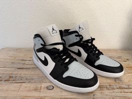 Herrenschuhe Nike Air Jordan 1 Mid, Grösse 45, Neu
