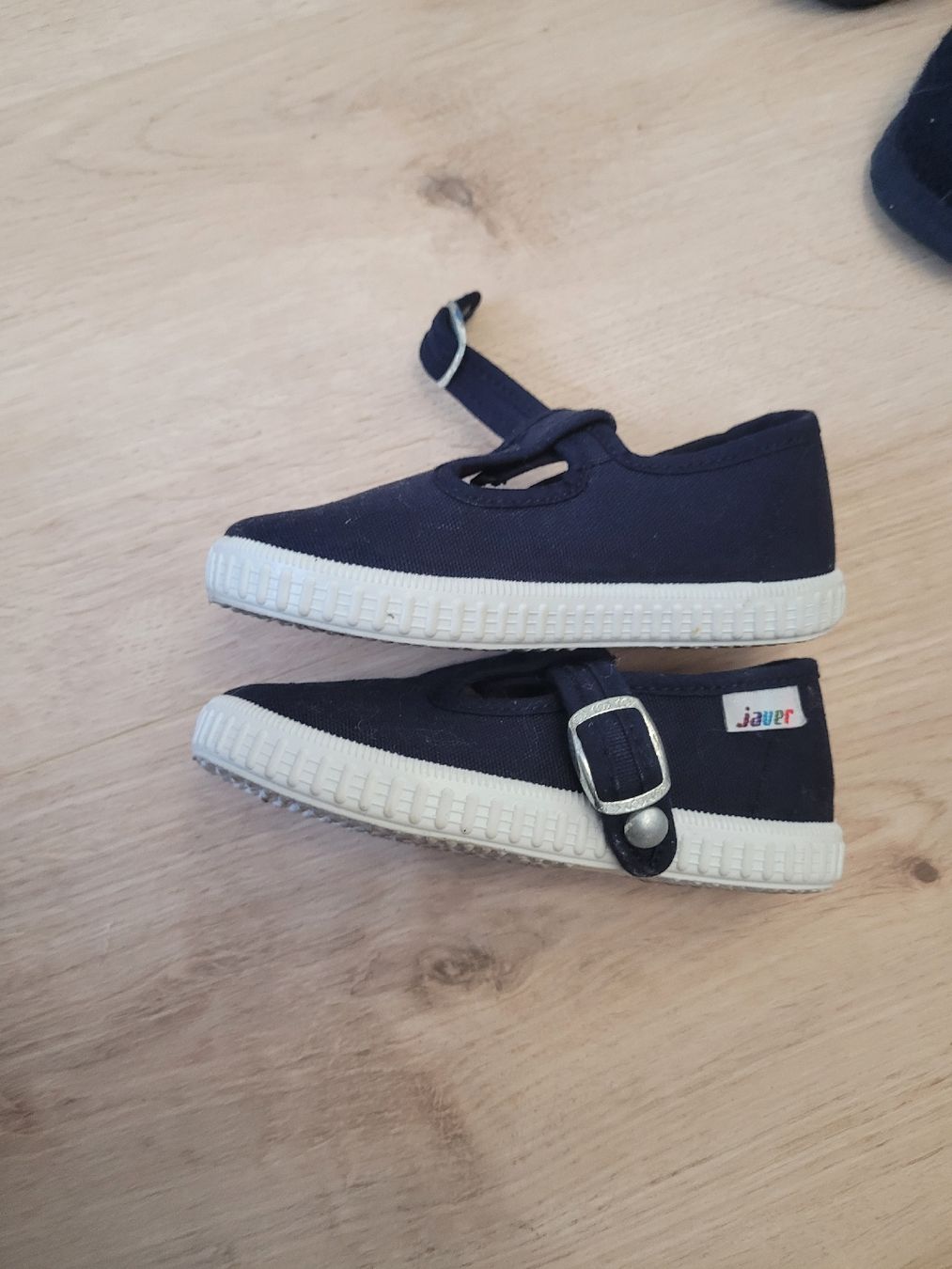 Scarpe per ragazzi: schöne Schuhe Gr. 23 – Usato da Lupsingen venduto da sta_wgg5 1