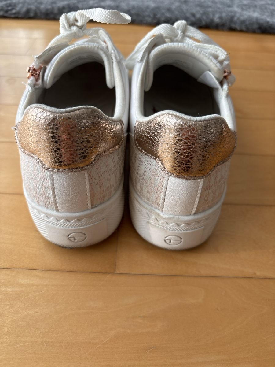 Tamaris Scarpe da donna: Tamaris Sneakers Gr 39 – Usato da Embrach venduto da Dmoney 2