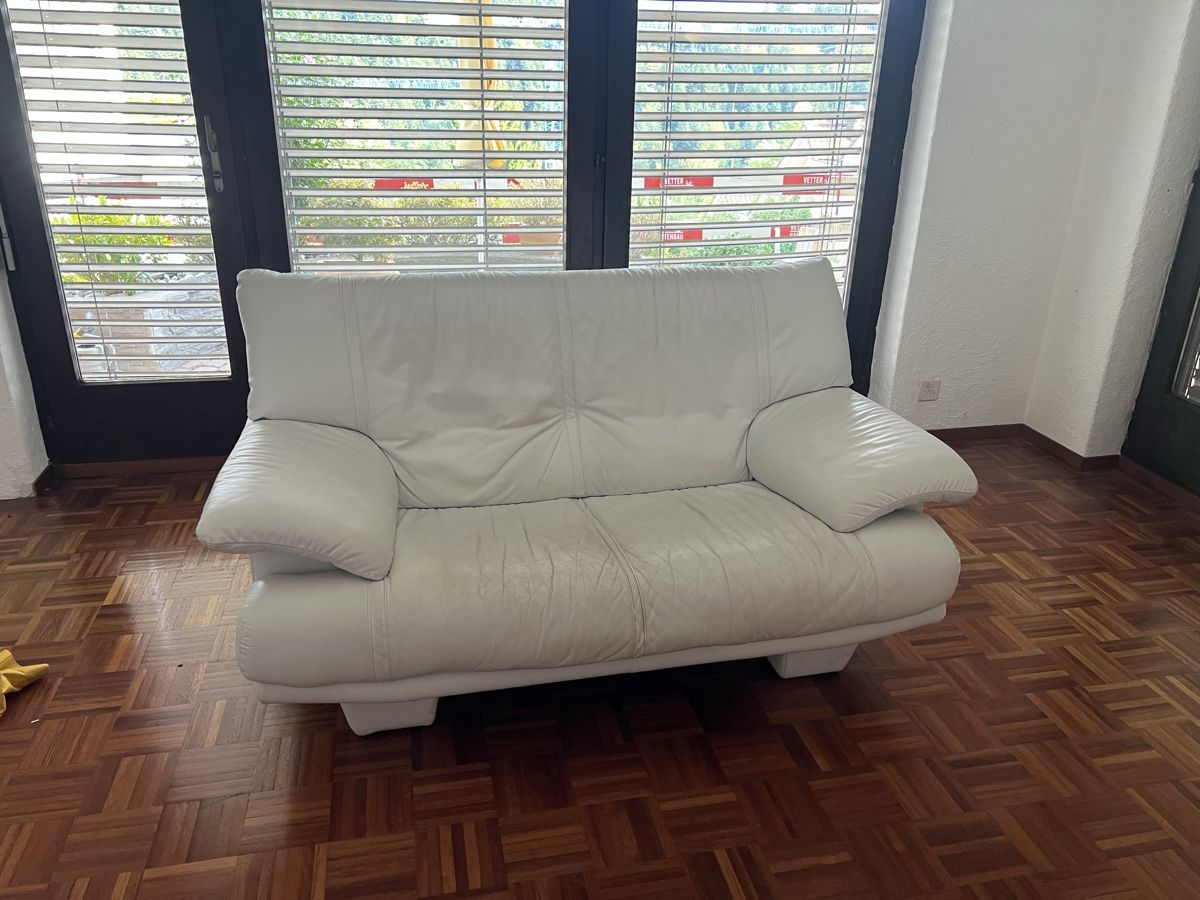 Sofas: Ledersofa 2-Sitzer  – Gebraucht aus Perlen von Chregle1