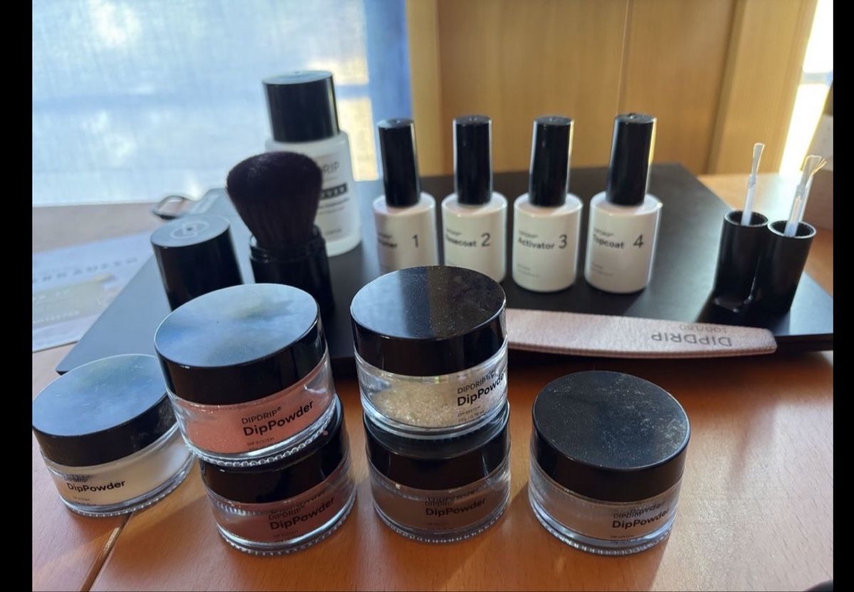 Unghie finte:  DipDrip Nagel Dip Powder Set – Usato da Merenschwand venduto da Pao_29