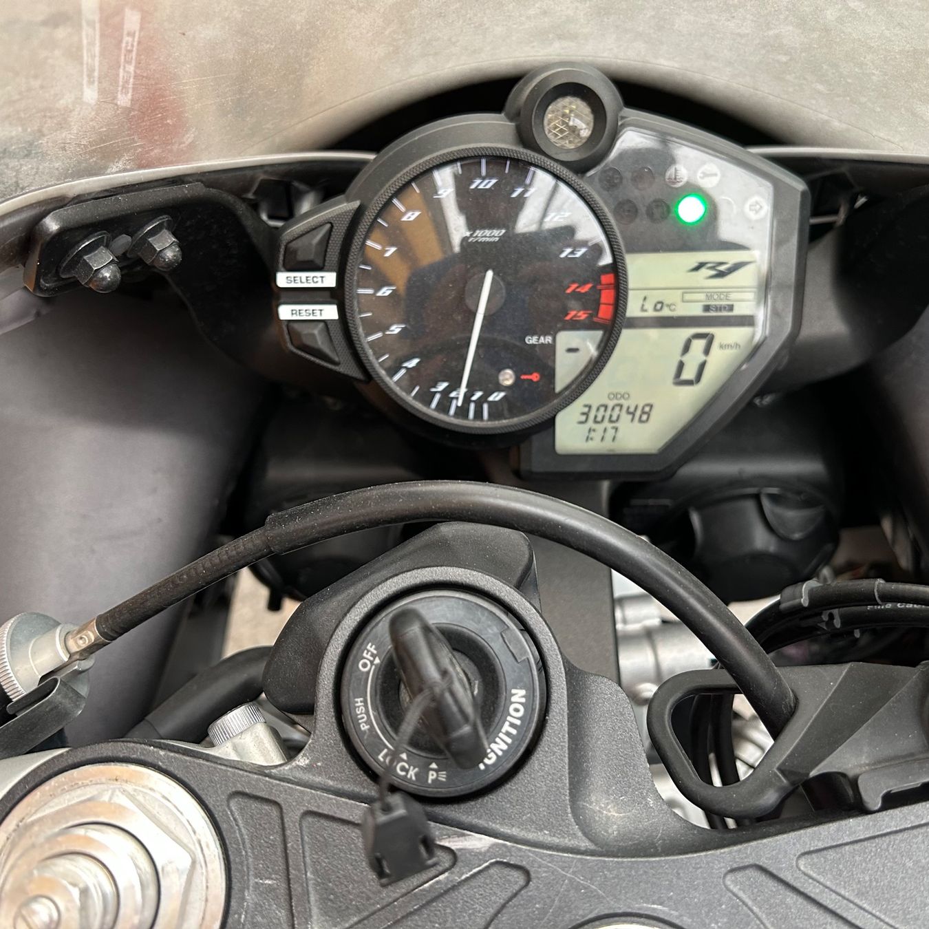 Yamaha Strada: Yamaha R1 cross plane – Usato da Etoy venduto da ahm_pv5k 6