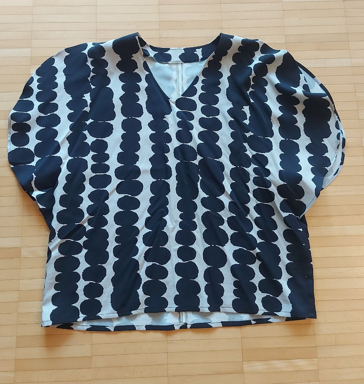 T-shirt: Oberteil, grau/schwarz, Gr. L – Usato da Oberengstringen venduto da PaolaDe 4