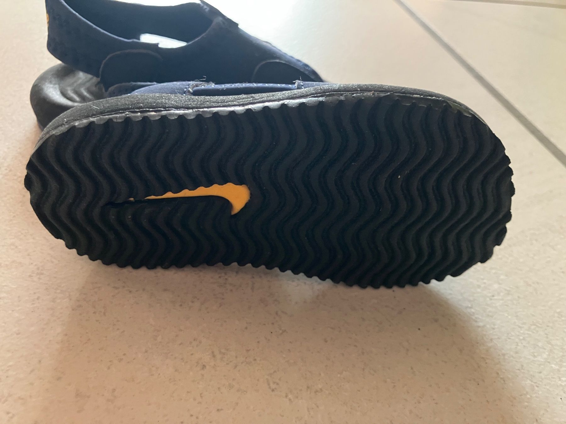 Nike Schuhe für Jungen: Nike Sandalen Gr. 19.5 – Neu (gemäss Beschreibung) aus Chur von steffeli04 2