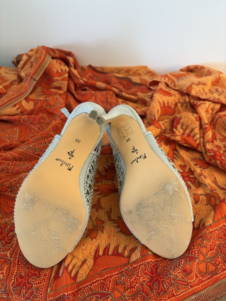 Scarpe da donna: Pumps Silber Grösse 36 neuwertig – Usato da Wettswil venduto da Manuela011 2