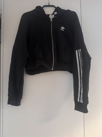 Adidas Jacke mit Kapuze, Grösse S, Neuwertig! Frisch 51