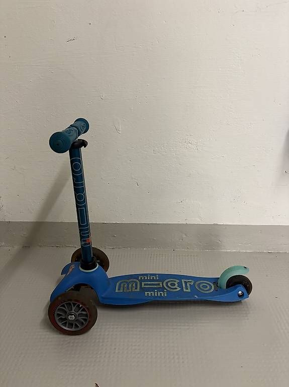 Micro Kickboard: Micro Mini Scooter plus Mobility Sitz mit O-Lenker – Gebraucht aus Reinach BL von Eddys