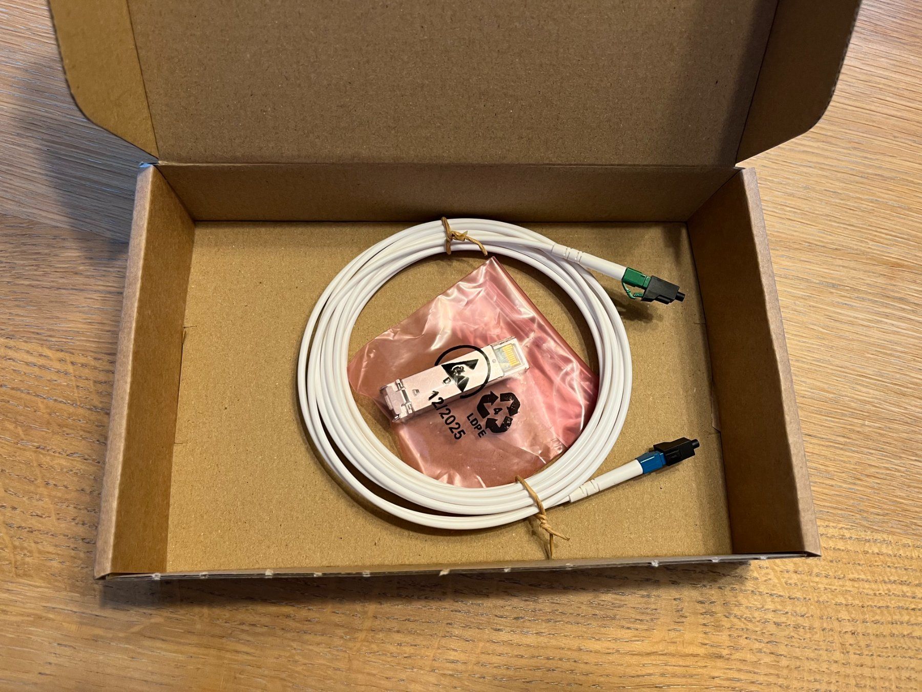 Unità & Adattatore: Swisscom Kit Conversion Swisscom-Box fiibre optique BLEU – Nuovo e nell'imballaggio originale da Pully venduto da bge_