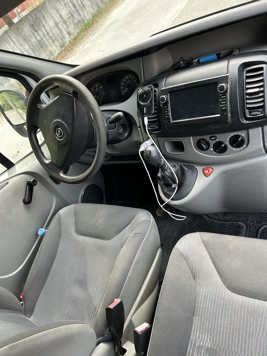 Veicoli commerciali: Opel Vivaro 2.0 Diesel  – Usato da Sursee venduto da fer_n6vf 7