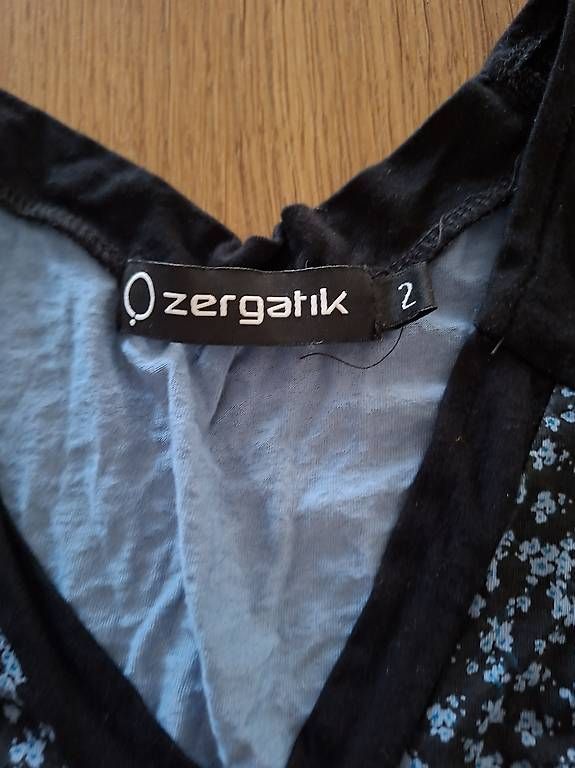Top: Top, Marke Zergatik, Gr. 2 (S) – Usato da Rain venduto da pri_k9km 1